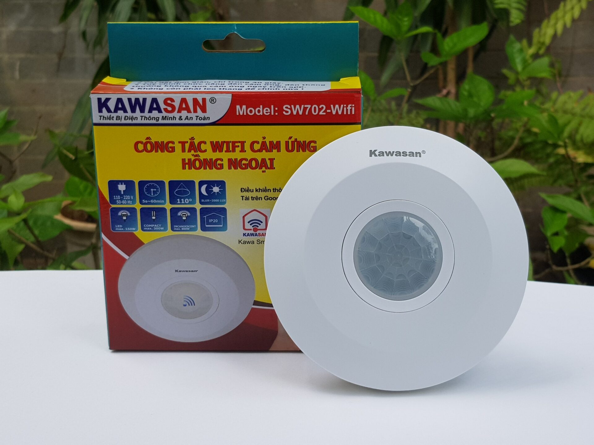 Công tắc wifi cảm ứng hồng ngoại nổi trần SW702 WIFI