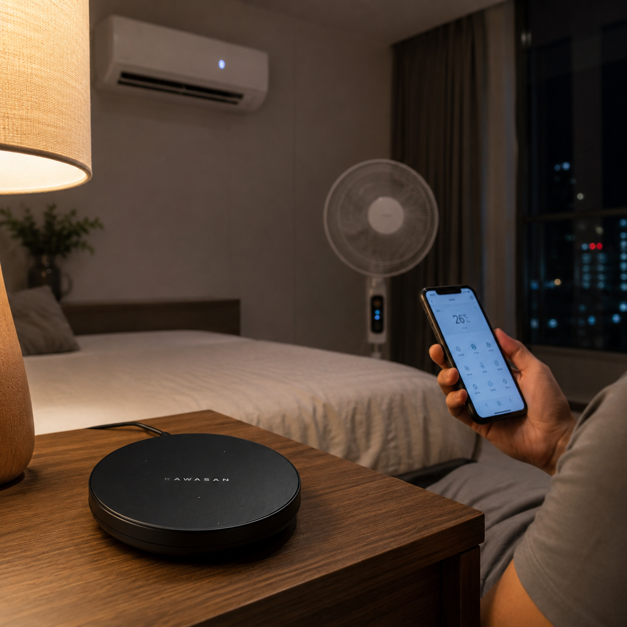 IR Smartpro1 giúp điều khiển điều hòa và quạt trong phòng ngủ qua smartphone, thuận tiện hơn vào ban đêm.