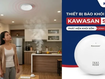 Đầu báo SM10Y gắn trên trần phòng khách, phát âm thanh cảnh báo khi khói xuất hiện từ khu vực bếp.